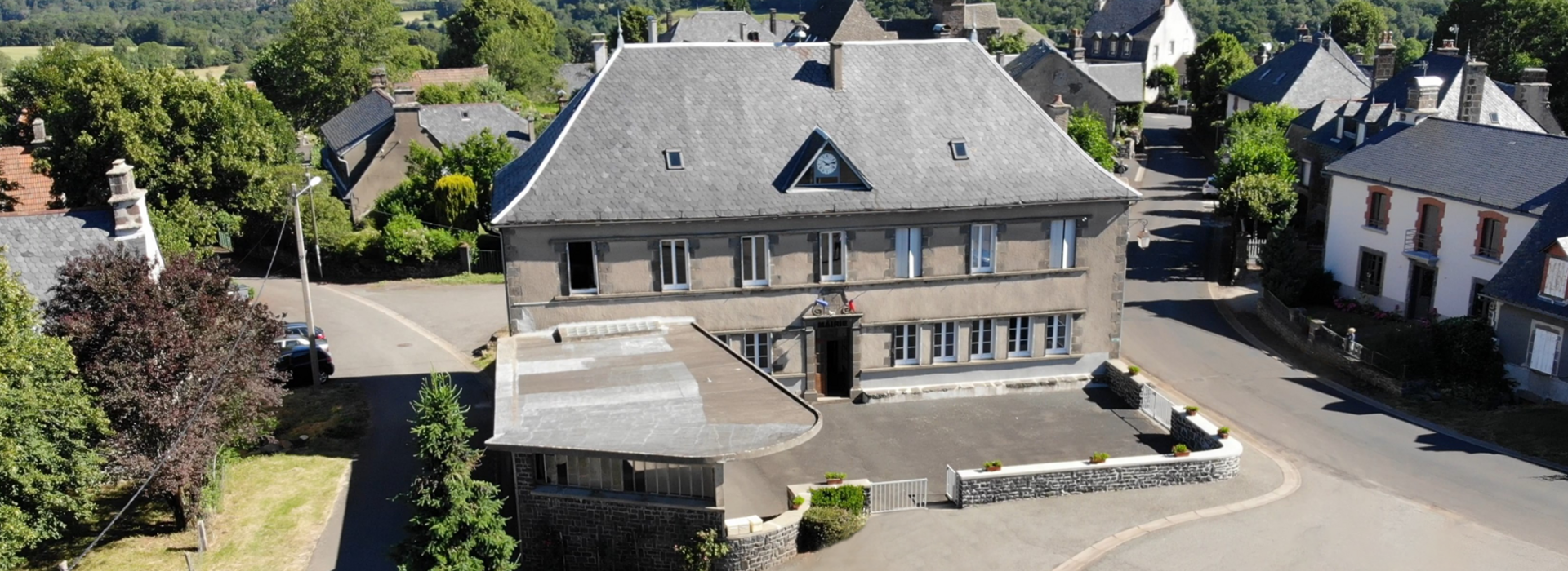 Accueil Commune de Saint Bonnet de Salers - Cantal 15